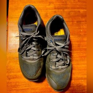 Gently used Keen Utility work shoes.